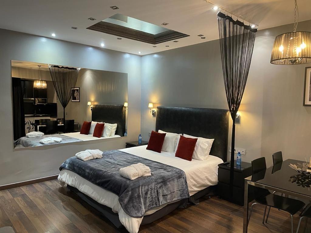 Luxury Suite Hotel Puerto Banus Marbella Exterior photo